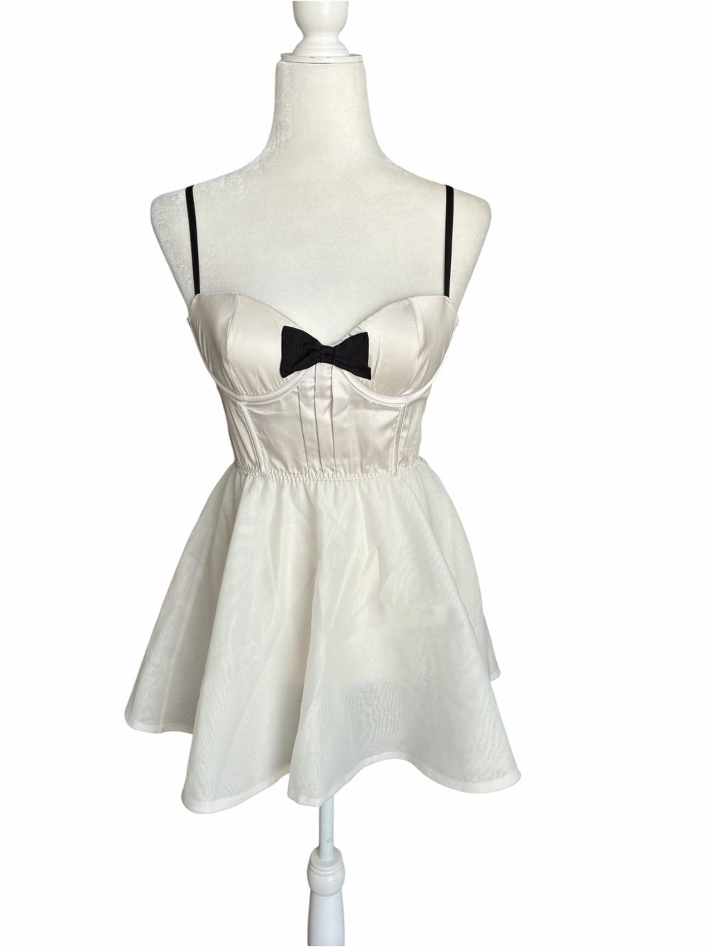 Victoria’s Secret White Fit-and-Flare tuxedo costume chemise